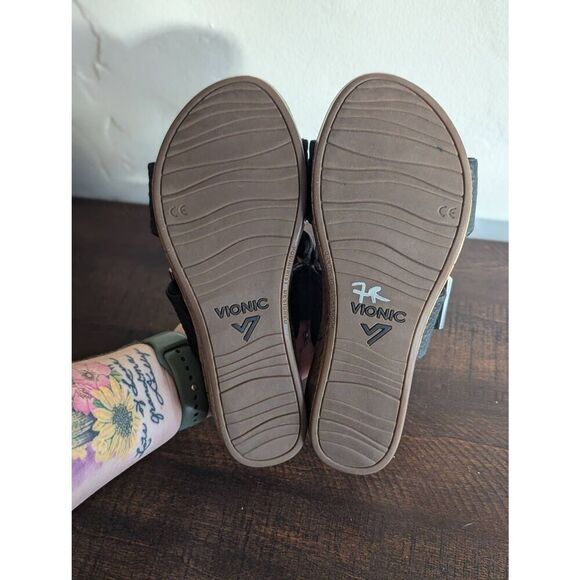 Vionic Women's Pepper Black Adjustable Wedge Slide Sandal - Size 6 - Picture 7 of 8